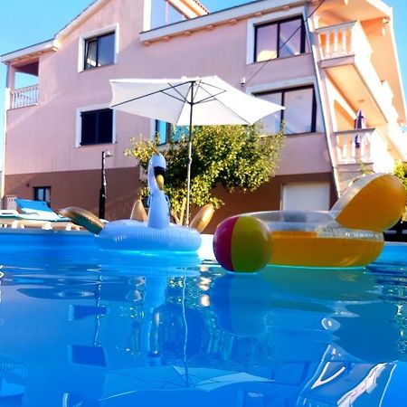 Apartment Затон Екстериор снимка
